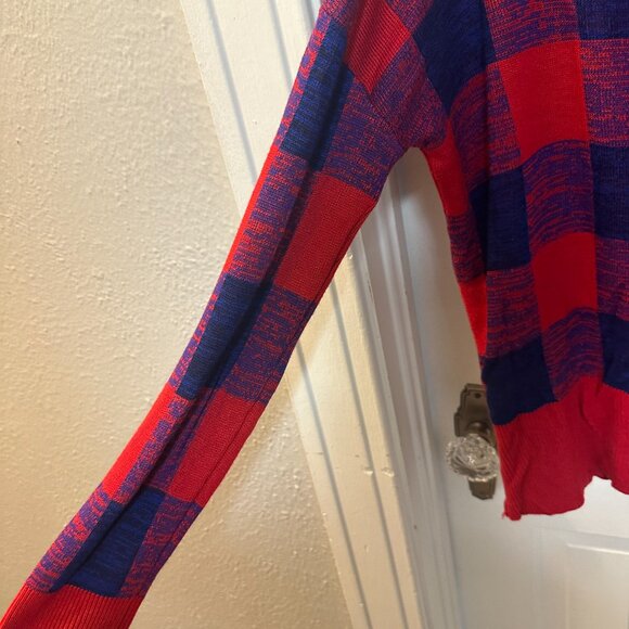 Canyon River Blues Lightweight Red and Blue Checkered Women's Sweater-Large - Picture 4 of 5